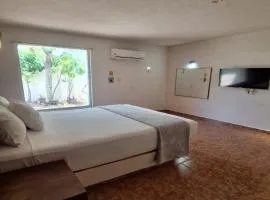 Capital O Hotel Rolovi Cancún