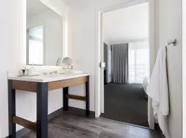 Archer Hotel Boston/Burlington