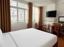 Diamond Hotel CMT8 - Center SaiGon, hotel in Ho Chi Minh City