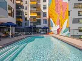 One Lux Stay - Hollywood
