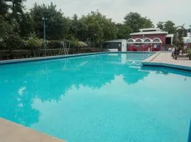 Goa Country Club By Pearl Near Udyog vihar Yashobhoomi