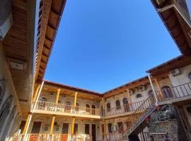 Hotel El Emir