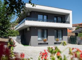 Novum Stay - Pensiune Centrala in Hunedoara, hôtel à Hunedoara