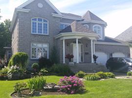 Chez Carole - Établissement d'hébergement de résidence principale sur la Rive-Sud de Montréal, ξενοδοχείο σε Mercier