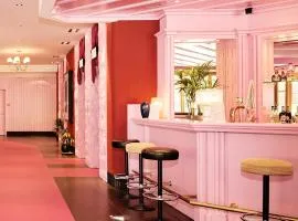 The Grand Arosa - Pop-Up Hotel Self Check-in