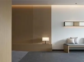 SFEEL Designer Hotel (Chengdu Du Fu Thatched Cottage Branch)