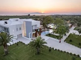 The Mini Resort