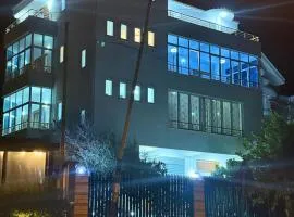 Murati Lake View Hotel