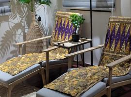 Authentic Bruynzeel home, hotel en Paramaribo