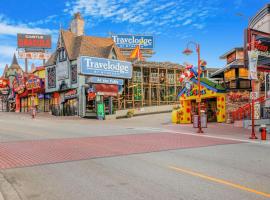 Travelodge by Wyndham Niagara Falls At the Falls, hotel in Niagara Falls