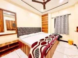 Near Mahakal Temple # Hotel D-e-m-a-n-d ! ujjain, All Room Air conditioned And Spacious, with Wifi -BEST HOTEL IN UJJAIN