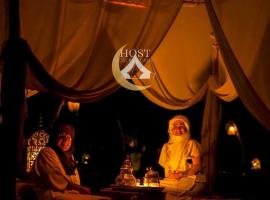 Host Luxury Camp, hotel in Merzouga