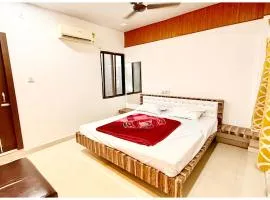 Near Mahakal Temple Hotel SRI- D K D ! Ujjain,Near Railway station, Fully Air conditioned Rooms & Spacious Room With wifi- Lift and Restaurant Facilities, BEST HOTEL IN UJJAIN