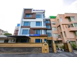 FabHotel Skylight Inn - Artemis Hospital Gurgaon