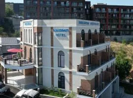 Hotel Ere's Palace