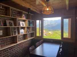 Bees Homestay Sapa & Trekking, Hotel in Lào Cai