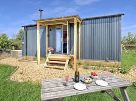 Hares Hideaway Shepherds Hut、North Moltonのホテル