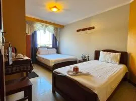 Alojamiento de habitaciones doble, con baños privados