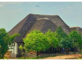 Ishwa Game Lodge, hotel v destinaci Rubirizi