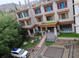 MALIK PALACE leh, hotel in Leh