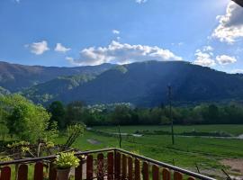 Kamer Luna, hôtel à Log Čezsoški