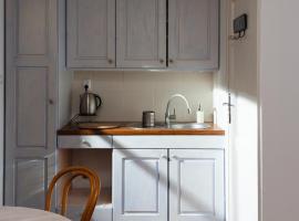 Apartamenty Pod Bocianem, hotel v destinaci Ojców