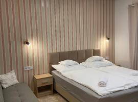 Landing Rooms Apartman、Üllőのホテル