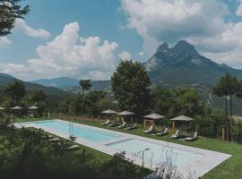 wecamp Pedraforca, hotel v destinaci Saldés