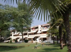 Houses and Apts. in Lignano 21694，位于利尼亚诺萨比亚多罗的酒店