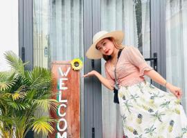 Yến Homestay, Hotel in Phước Hậu