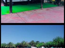 Bungalows Rurales Incluida Piscina 2 Columnas, hôtel à Cordoue