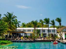 The Yak Lake House - Hostal Bacalar, hotel en Bacalar