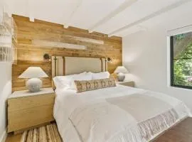 Sedona Views B&B and Luxury Creekside Cabins