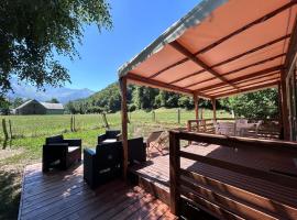 Camping Happy Pyrénées, ξενοδοχείο σε Saligos