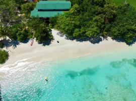 Belmar Beach, hotel in Bodufolhudhoo