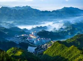 Zhangjiajie Country Garden Phoenix Suites Hotel