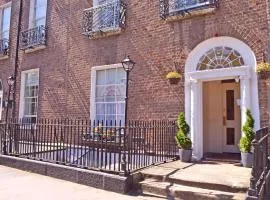 Baggot Court Townhouse