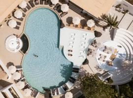 AMĀRIA Beach Resort by NOMÉE Hospitality Group, hôtel à Kamari
