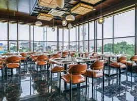 Hotel Grand Girdhar Premier