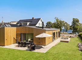 Amazing Home In Allinge With Wifi, hotel in Allinge