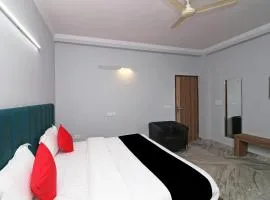 Super Capital O Esscon House Near Payal Cinema