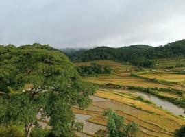 Măng Đen Farm Stay A Vũ、Kon Rung (1)のホテル