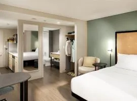 LivSmart Studios By Hilton Kokomo