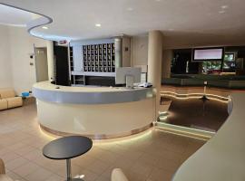 Hotel Corona, hotel in Termoli