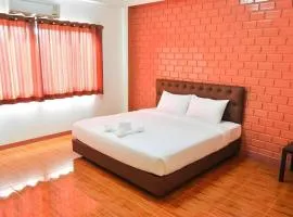 Bussarakam Place Hotel