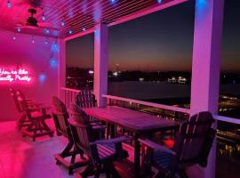 Wow Where Dreams become Reality New Luxury Unit, ξενοδοχείο σε Osage Beach