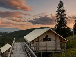 Bukovel Glamping, hotel din Bukovel