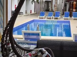 Golden Hotel