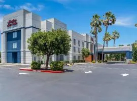 Hampton Inn & Suites Lathrop