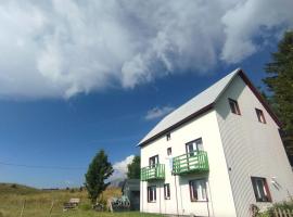 Farm stay La NOSTRA CASA, hotel i Žabljak